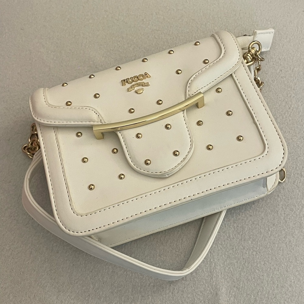 Cute PUCCA bag in white